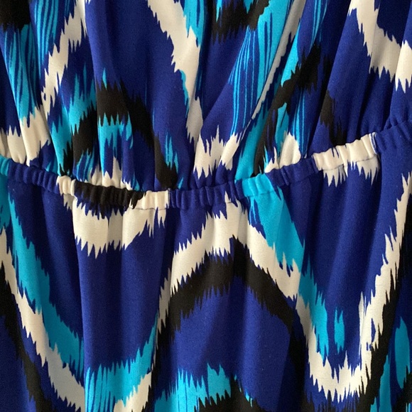 Muse Sleeveless Dress 14 - Picture 6 of 6